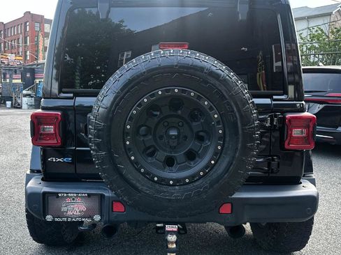 Used 2021 Jeep Wrangler Unlimited Sahara w/ Safety Group AWD/4WD image 5