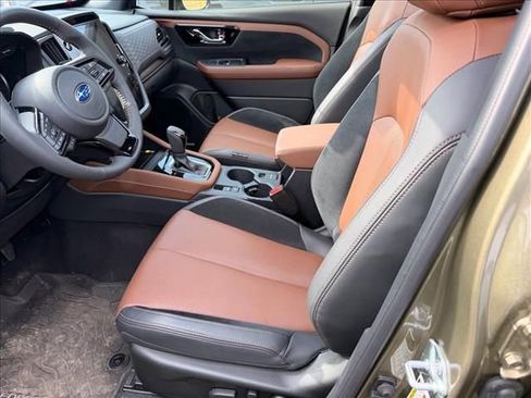 Used 2025 Subaru Forester Touring AWD/4WD image 6