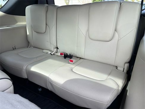 Used 2024 INFINITI QX80 Sensory w/ All-Season Package image 14