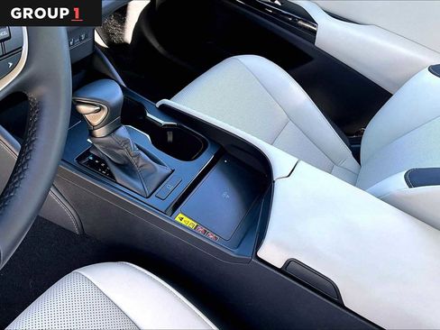 Certified 2025 Lexus ES 350 w/ Premium Package image 14