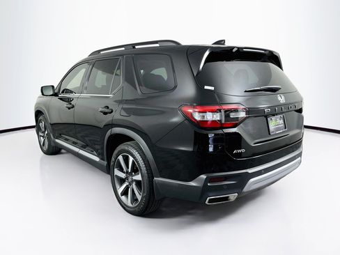 Used 2023 Honda Pilot Elite image 5