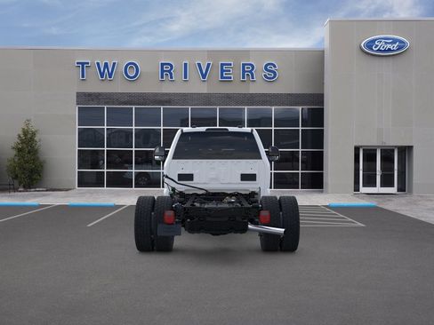 New 2025 Ford F550 4x4 Regular Cab Super Duty image 5