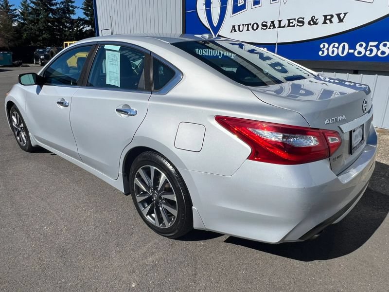 Used 2017 Nissan Altima 2.5 SV FWD image 15