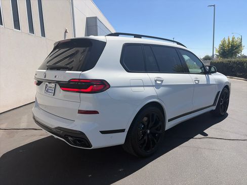 New 2026 BMW X7 M60i AWD/4WD image 5