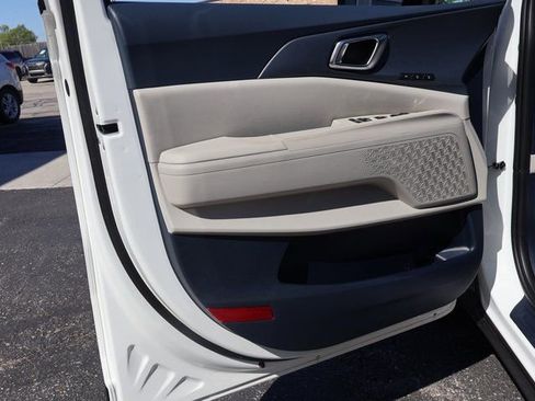 New 2026 Kia Carnival EX FWD image 44