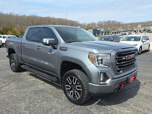 Used 2020 GMC Sierra 1500 AT4 w/ AT4 Premium Package image 2