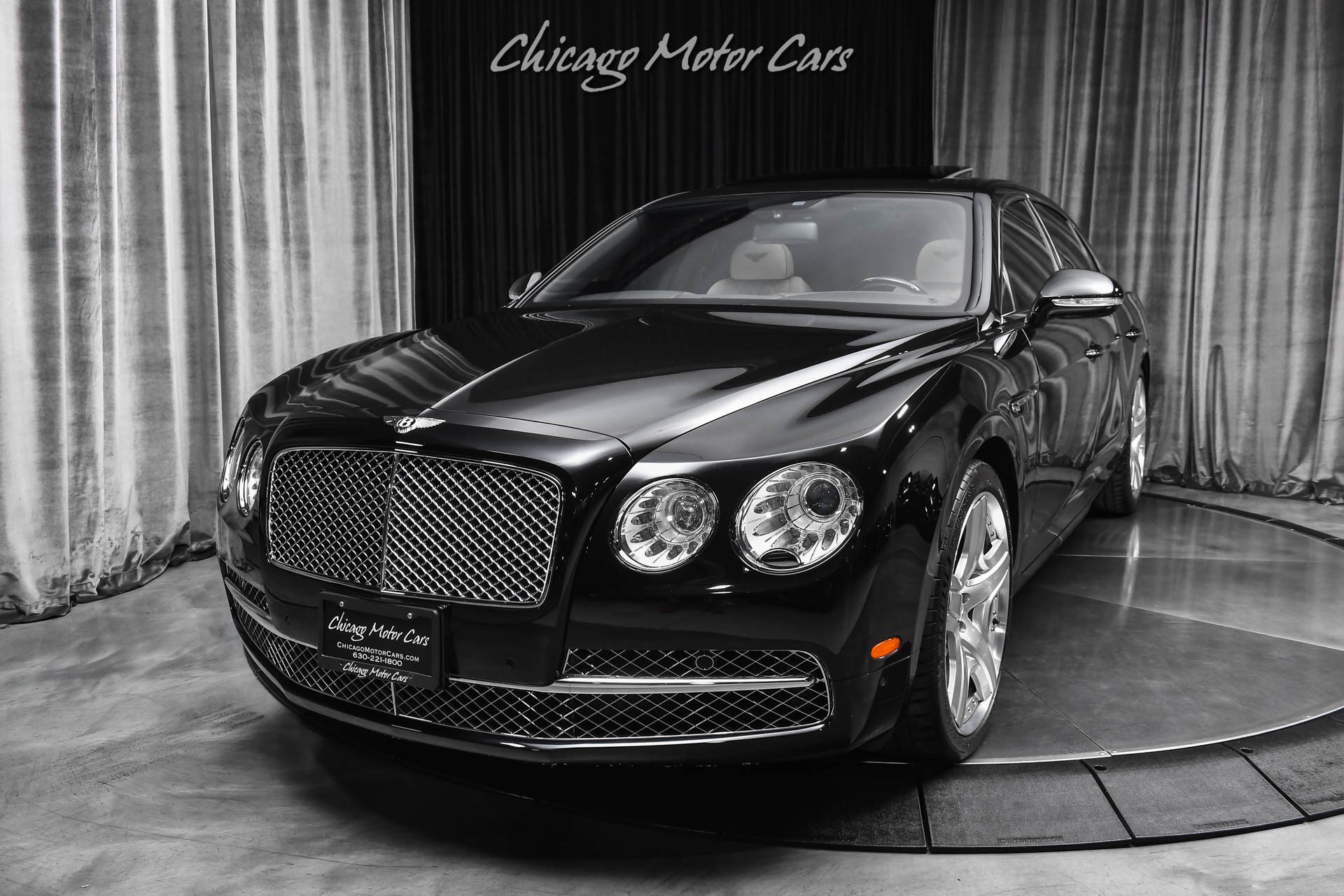 Used 2014 Bentley Flying Spur W12 AWD/4WD image 2