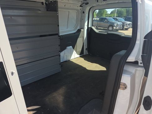 Used 2023 Ford Transit Connect XL FWD image 13