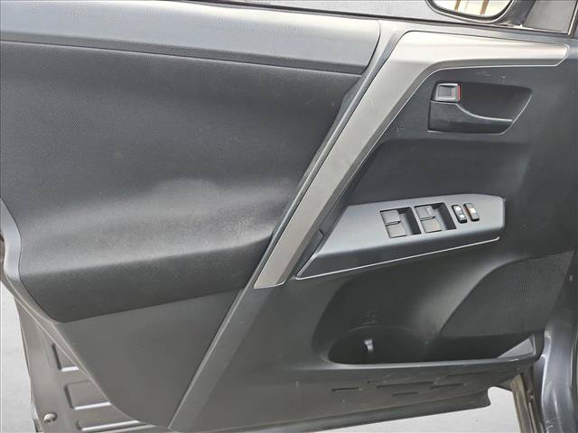 Used 2017 Toyota RAV4 LE w/ Carpet Mat Package FWD image 10