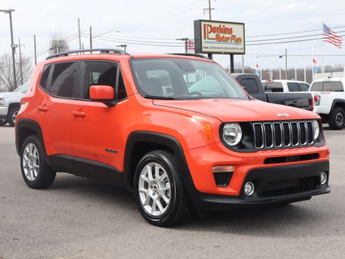 Used 2021 Jeep Renegade Latitude FWD image 5