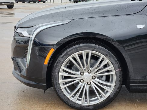 New 2025 Cadillac CT4 Premium Luxury image 5