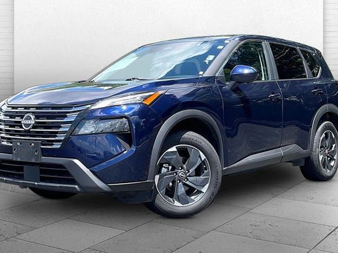 Used 2025 Nissan Rogue SV AWD/4WD image 13