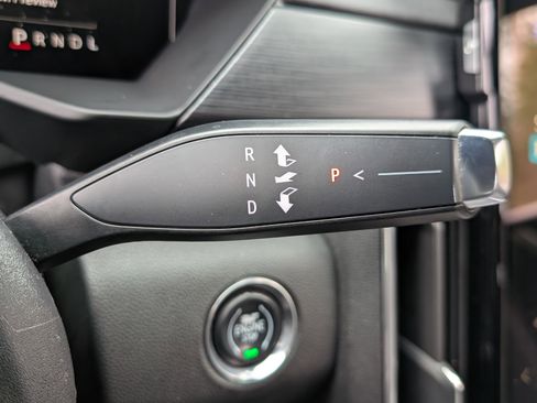 Used 2025 GMC Acadia Elevation image 32