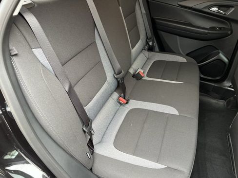 Used 2024 Chevrolet TrailBlazer LT FWD image 27
