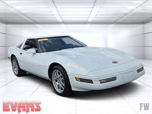 Used 1994 Chevrolet Corvette Coupe RWD image 1