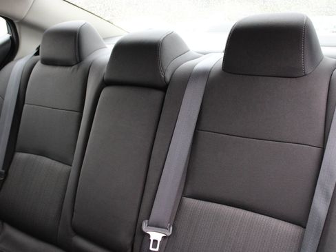 Used 2024 Nissan Altima 2.5 SV image 15