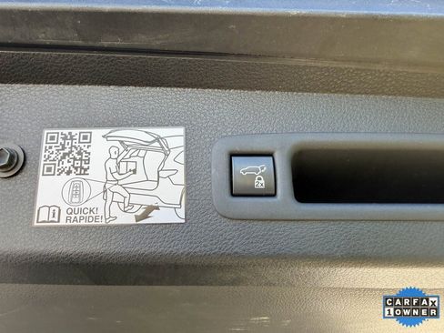 Used 2024 Toyota Sienna XLE image 17