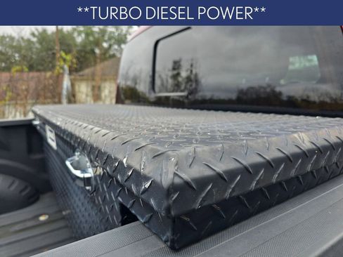 Used 2017 Ford F250 Lariat w/ Chrome Package image 8