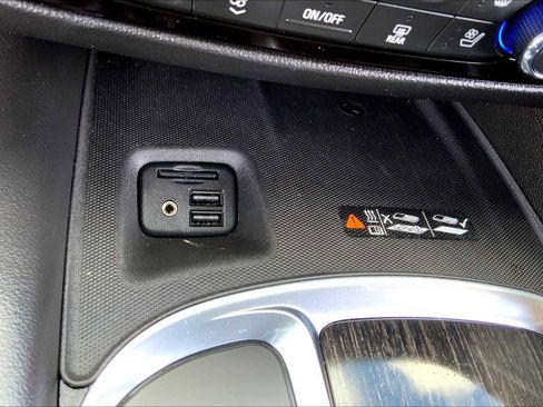 Used 2021 Buick Enclave Avenir image 30