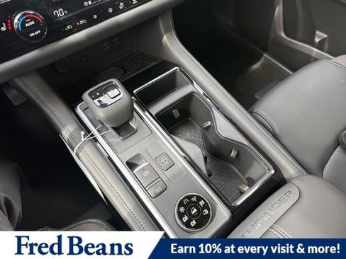 New 2026 Nissan Pathfinder SL image 19