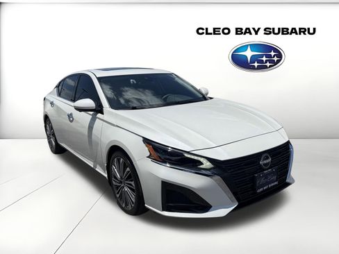 Used 2025 Nissan Altima 2.5 SL FWD image 1