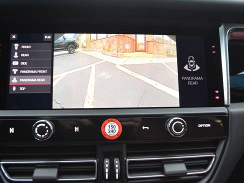 Used 2025 Porsche Macan Turbo image 21