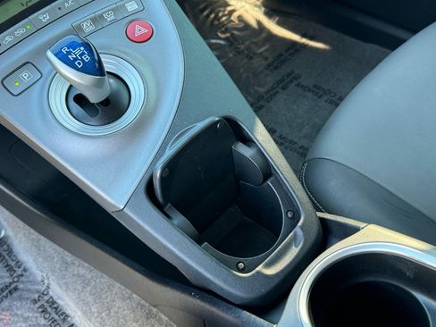 Used 2015 Toyota Prius Four image 30