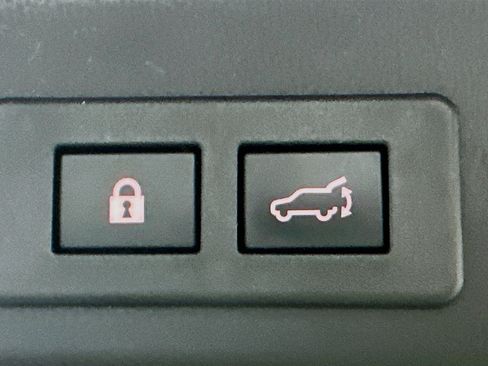 Used 2025 Subaru Ascent Premium image 29