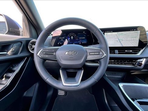 New 2026 Chevrolet Equinox LT w/ Midnight Edition FWD image 15