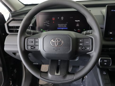 Used 2026 Toyota RAV4 LE AWD/4WD image 12