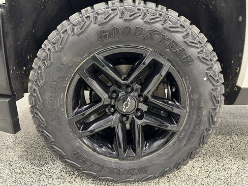 Used 2018 Chevrolet Silverado 1500 W/T w/ Trailering Package image 21