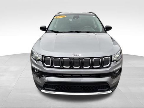 Used 2022 Jeep Compass Limited AWD/4WD image 2