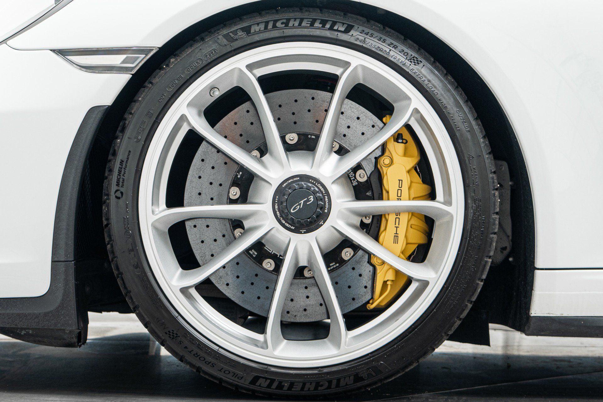 Used 2018 Porsche 911 GT3 RWD image 10