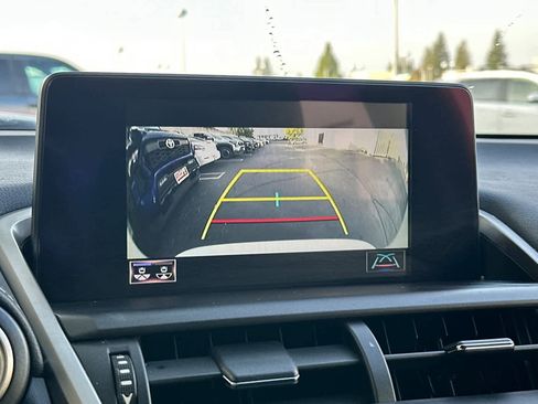 Used 2018 Lexus NX 300h AWD image 21