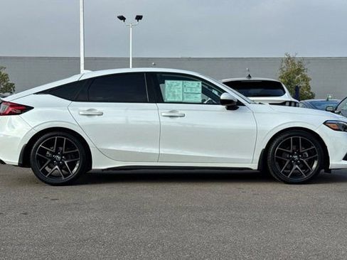 Used 2023 Honda Civic Sport Touring image 4