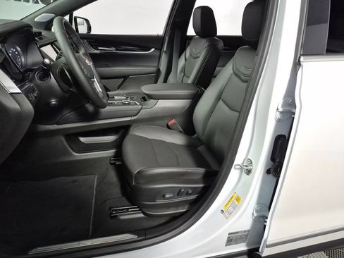 New 2026 Cadillac XT5 Premium Luxury w/ Driver Assist Package AWD/4WD image 9