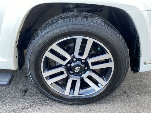 Used 2022 Toyota 4Runner Limited image 19