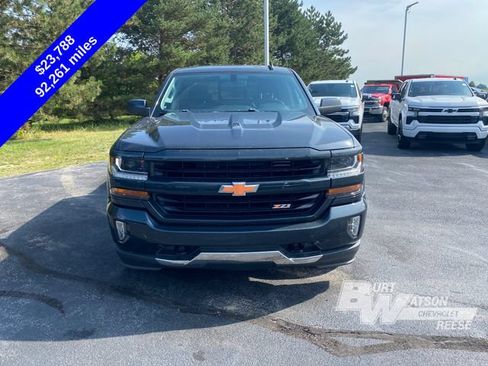 Used 2018 Chevrolet Silverado 1500 LT w/ All Star Edition AWD/4WD image 9