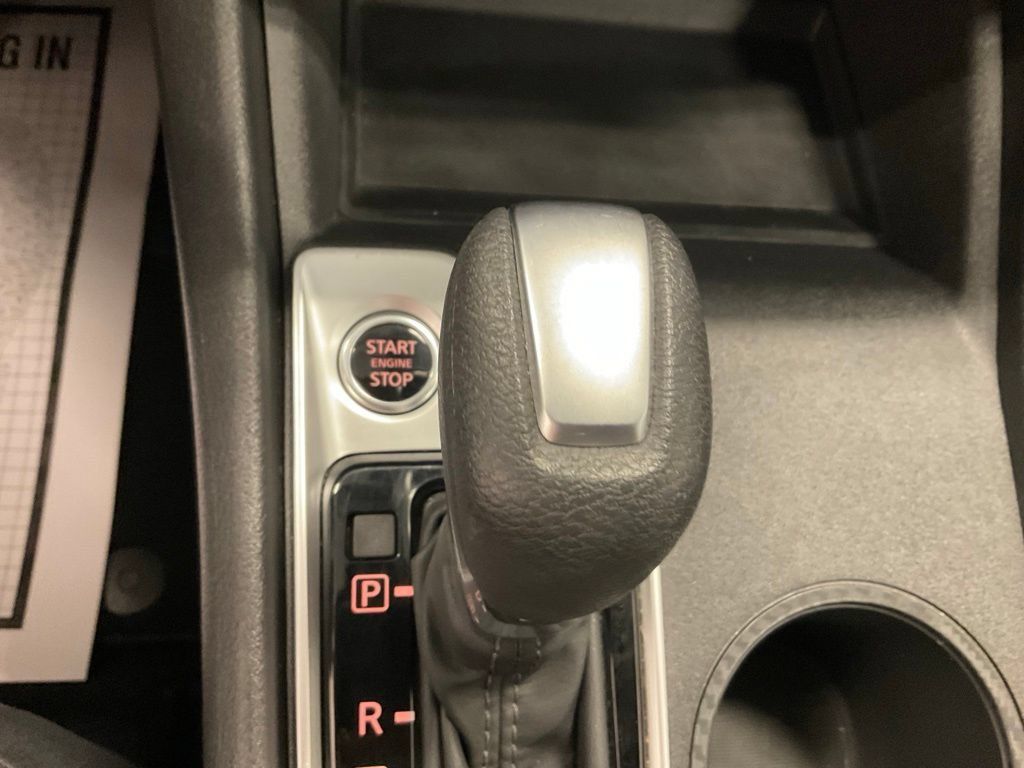 Used 2025 Nissan Altima 2.5 SV FWD image 23