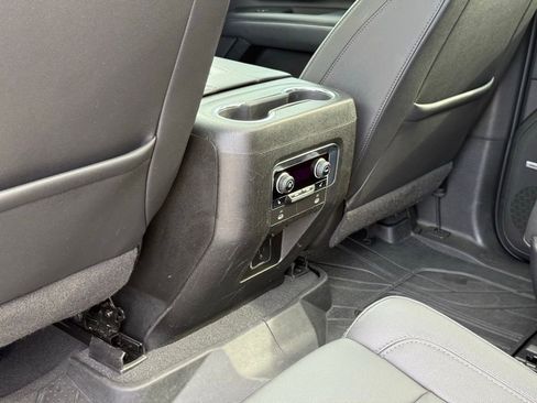 Used 2022 Chevrolet Tahoe LT w/ LT Signature Plus Package RWD image 31