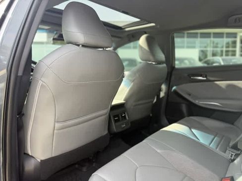 Used 2019 Toyota Avalon XSE w/ All Weather Liner Package image 16