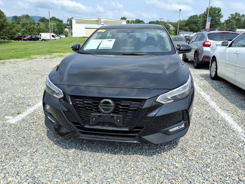 Used 2023 Nissan Sentra SR w/ Midnight Edition Package FWD image 5
