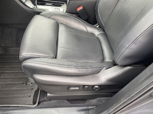 Used 2023 Subaru Ascent Touring image 15