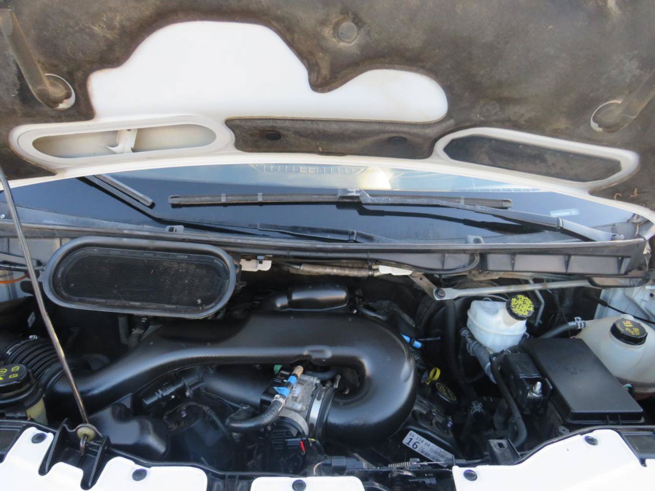 Used 2017 Ford Transit 250 130 Medium Roof RWD image 23
