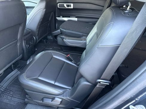 Used 2024 Ford Explorer XLT w/ Equipment Group 202A AWD/4WD image 7
