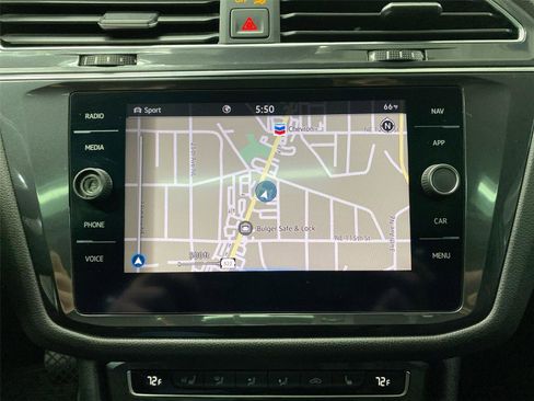 Used 2021 Volkswagen Tiguan SEL image 24