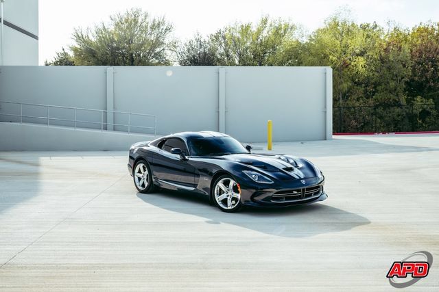 Used 2014 SRT Viper SRT-10 w/ Exterior Carbon Fiber Package RWD image 42