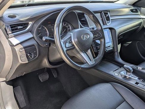 Used 2019 INFINITI QX50 Luxe w/ Cargo Package image 10
