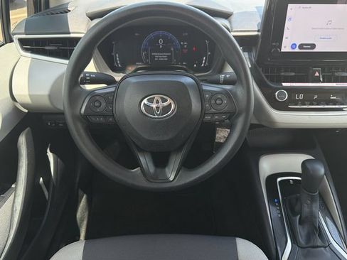 Used 2026 Toyota Corolla LE FWD image 15