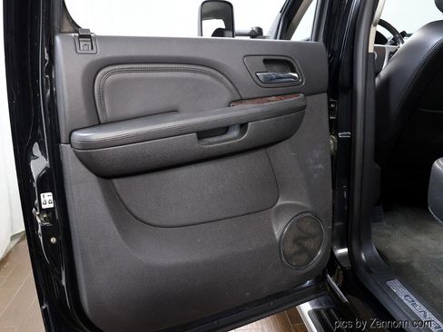 Used 2013 GMC Sierra 2500 Denali w/ Snow Plow Prep Package AWD/4WD image 23